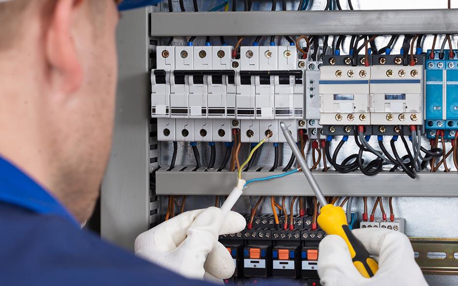 électricien de maintenance Serris