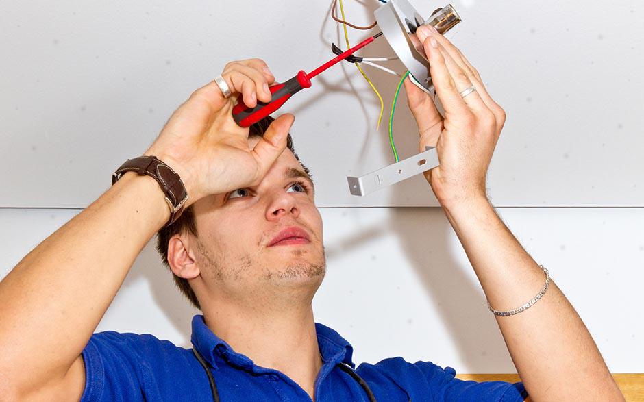 électricien de maintenance Serris