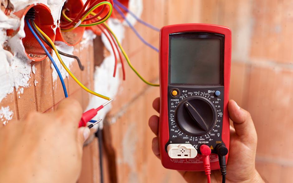 électricien en urgence Paris 8
